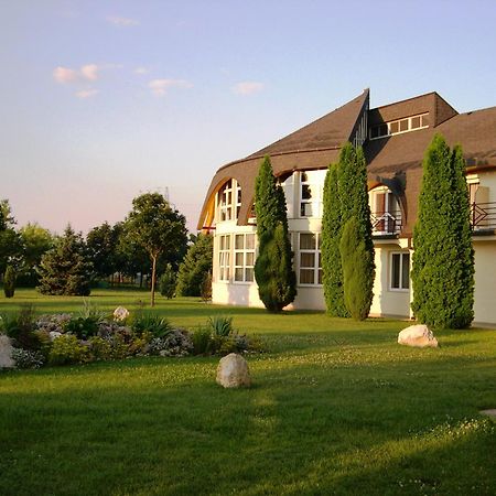 Hotel Ovit Keszthely Exterior foto